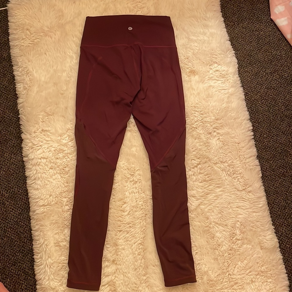 Plum size 4 Lululemon leggings - Picture 2 of 5